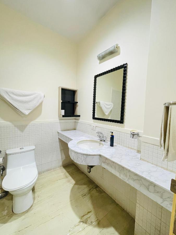 Apartment Bedchambers Serviced Apartments, Cyberpark Gurgaon