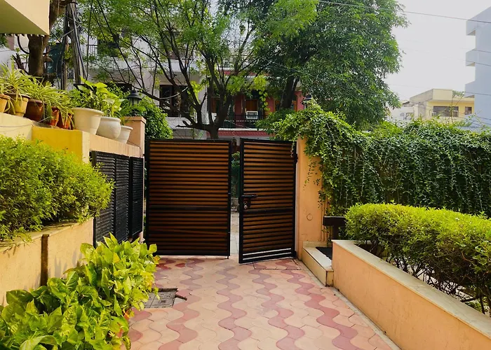 Bedchambers Serviced Apartments, Cyberpark